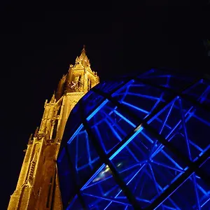 https://hotel-leeuwenbrug.ihotelsrotterdam.com