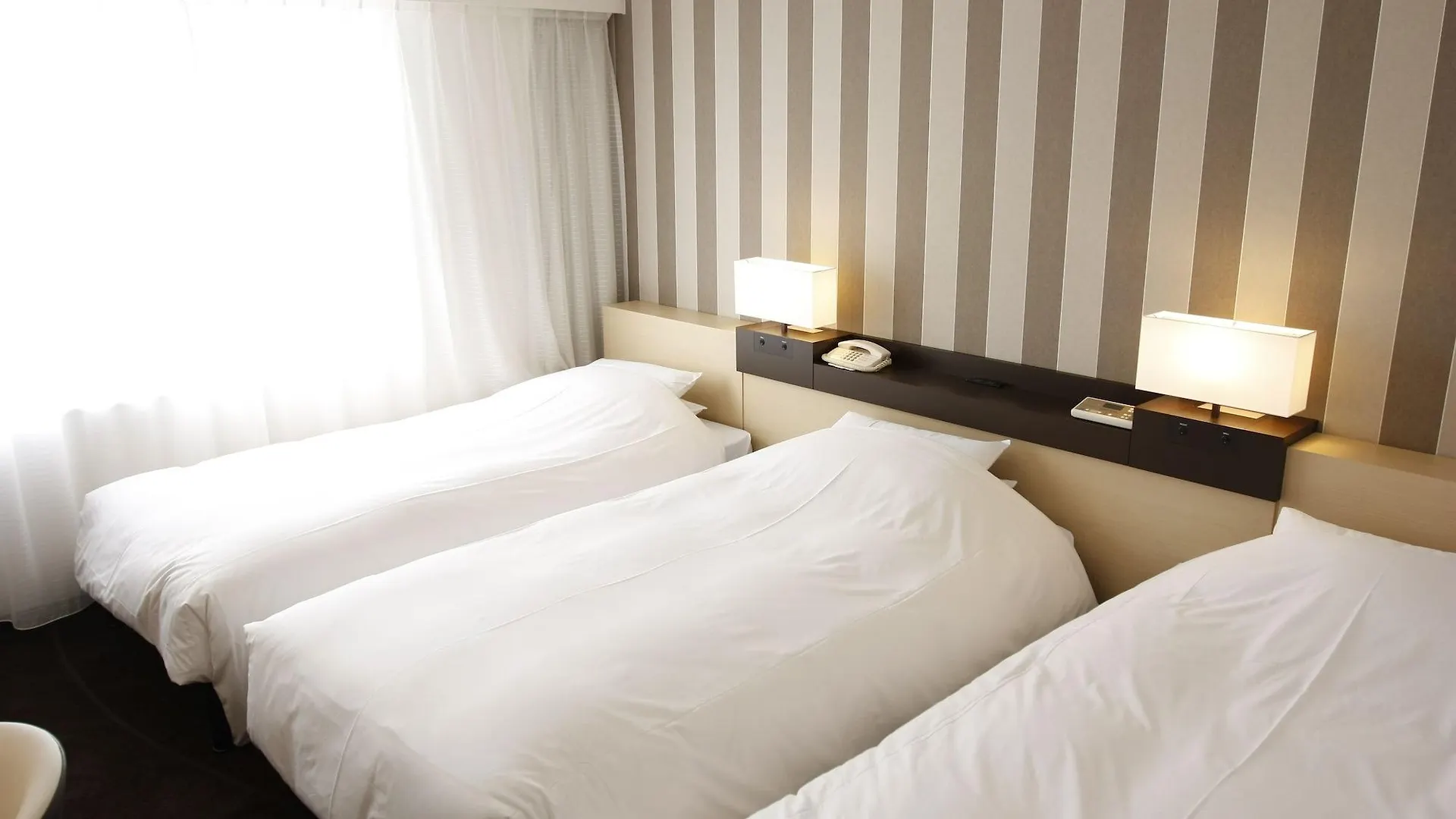 Hotel Granvia Osaka-JR Hotel Group 4*, Osaka